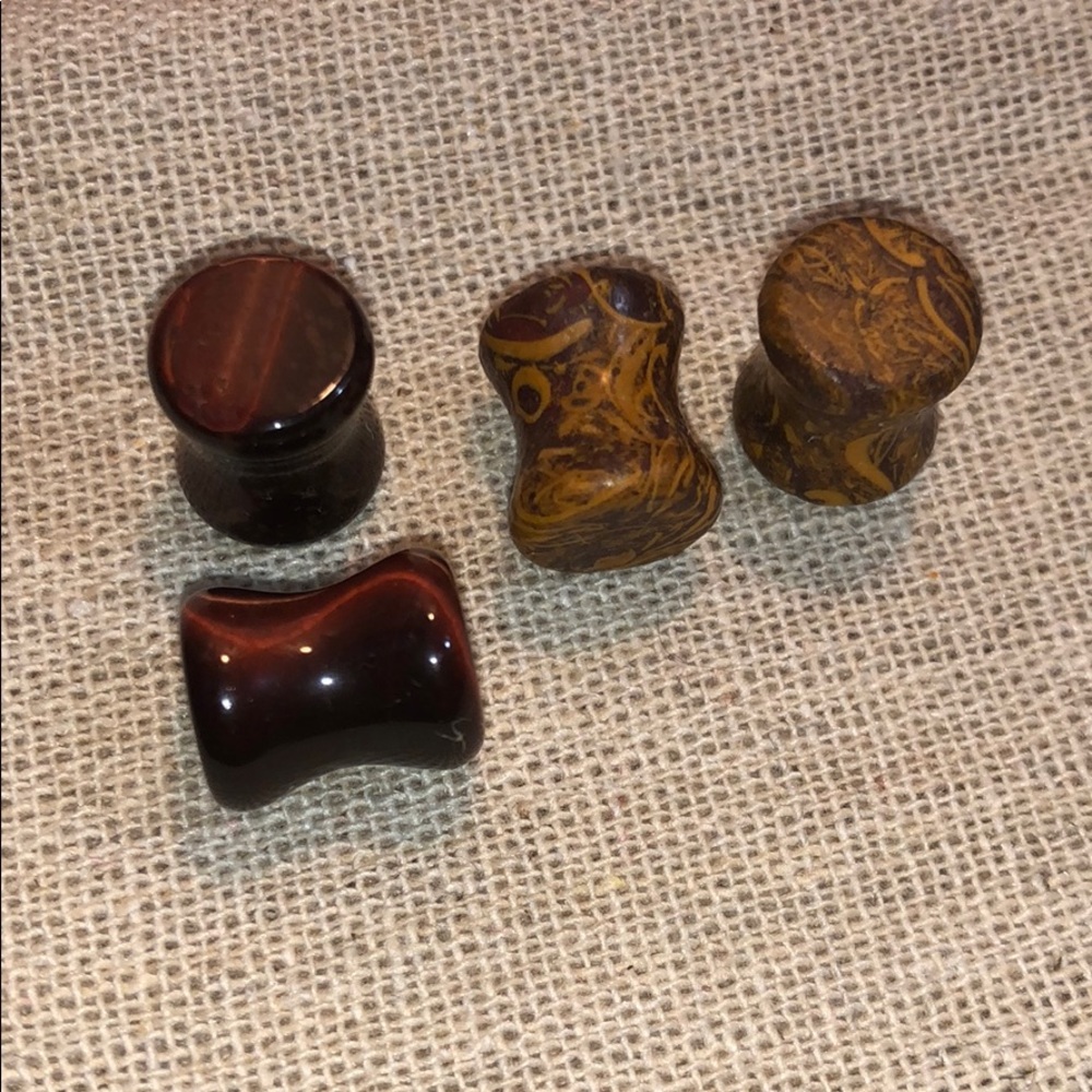 0g stone earplugs